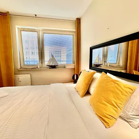 Gold 5 Fast Wifi 1 Gbs Big 85'tv Netflix Hbo Disney+ 아파트 *