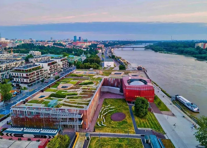 Gold 5 Fast Wifi 1 Gbs Big 85'tv Netflix Hbo Disney+ * Warsaw