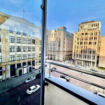 Gold 5 Fast Wifi 1 Gbs Big 85'tv Netflix Hbo Disney+ Appartement