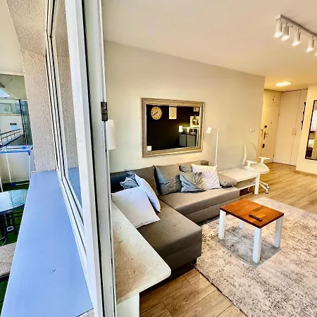 Gold 5 Fast Wifi 1 Gbs Big 85'tv Netflix Hbo Disney+ Appartement *