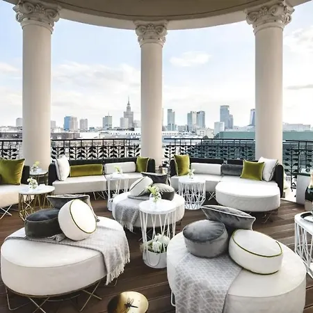 Appartement Gold 5 Fast Wifi 1 Gbs Big 85'tv Netflix Hbo Disney+ Varsovie