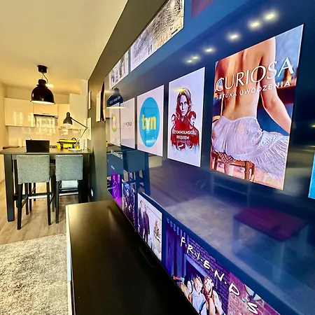 Gold 5 Fast Wifi 1 Gbs Big 85'tv Netflix Hbo Disney+ * Warszawa