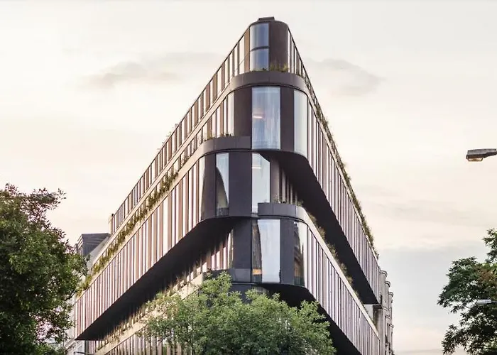 Apartment Gold 5 Fast Wifi 1 Gbs Big 85'tv Netflix Hbo Disney+ *