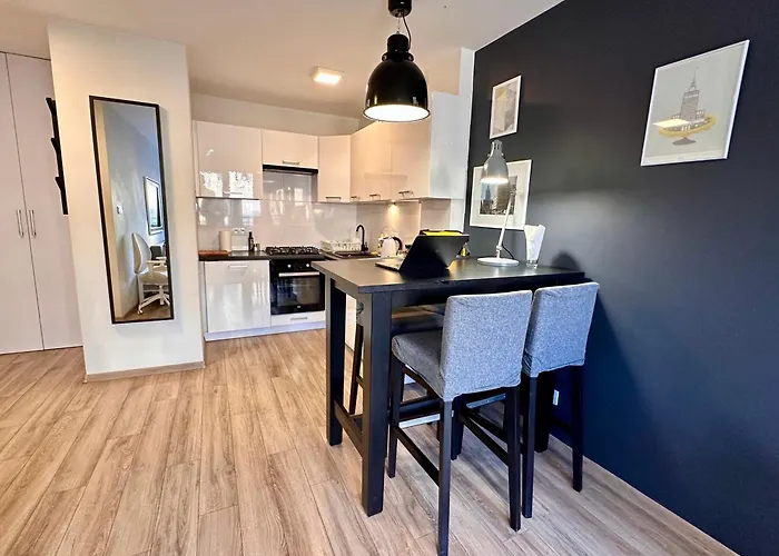 Gold 5 Fast Wifi 1 Gbs Big 85'tv Netflix Hbo Disney+ *