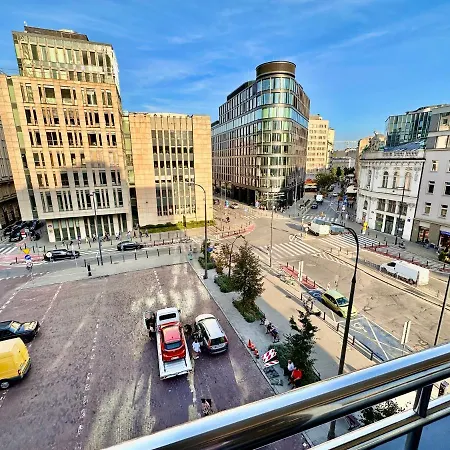 Gold 5 Fast Wifi 1 Gbs Big 85'tv Netflix Hbo Disney+ Appartement Warschau