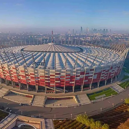 Gold 5 Fast Wifi 1 Gbs Big 85'tv Netflix Hbo Disney+ Appartement Warschau