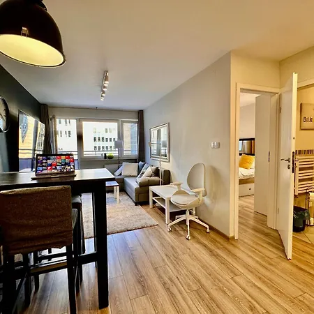 Gold 5 Fast Wifi 1 Gbs Big 85'tv Netflix Hbo Disney+ Appartement *