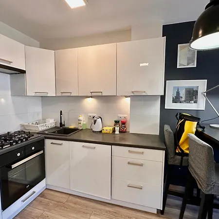 Gold 5 Fast Wifi 1 Gbs Big 85'tv Netflix Hbo Disney+ Appartement *